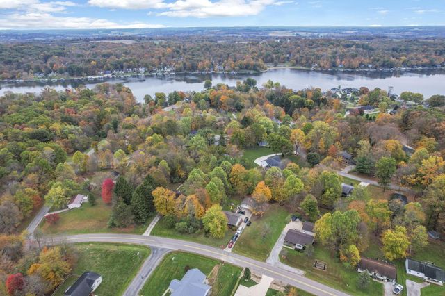 2204 Apple Valley Drive, Howard, OH 43028