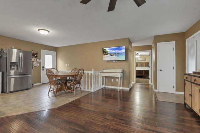 2204 Apple Valley Drive, Howard, OH 43028