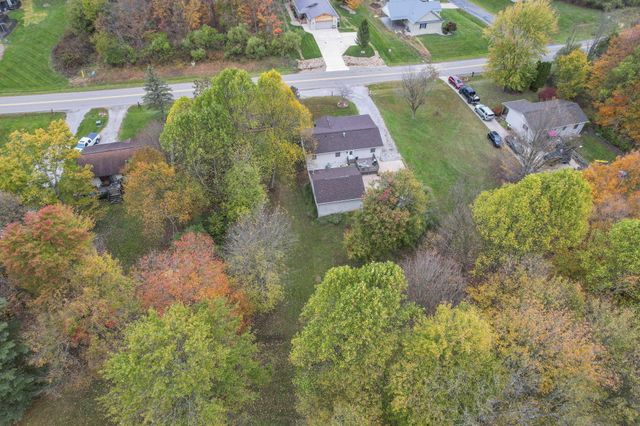 2204 Apple Valley Drive, Howard, OH 43028