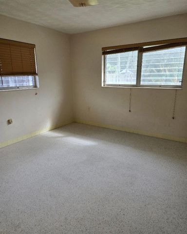 2702 Hayes Street, Hollywood, FL 33020