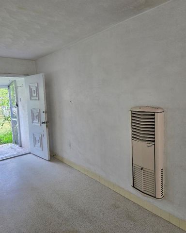 2702 Hayes Street, Hollywood, FL 33020