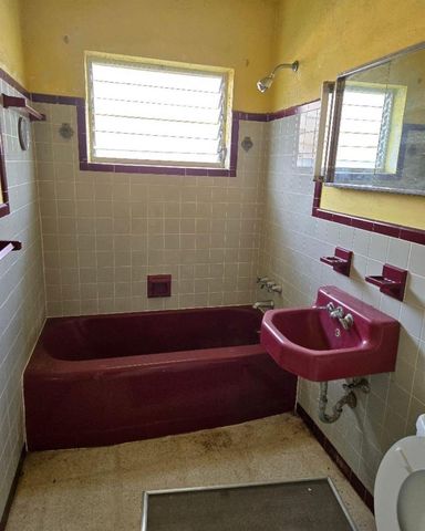 2702 Hayes Street, Hollywood, FL 33020