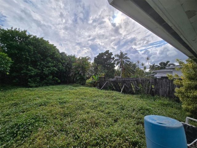 2702 Hayes Street, Hollywood, FL 33020