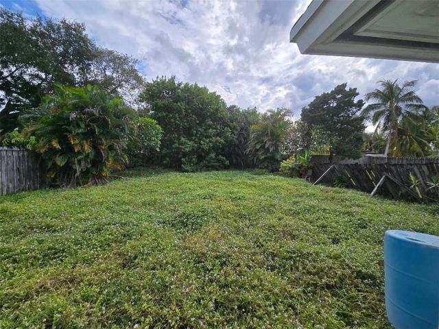 2702 Hayes Street, Hollywood, FL 33020
