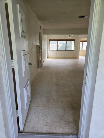 2702 Hayes Street, Hollywood, FL 33020