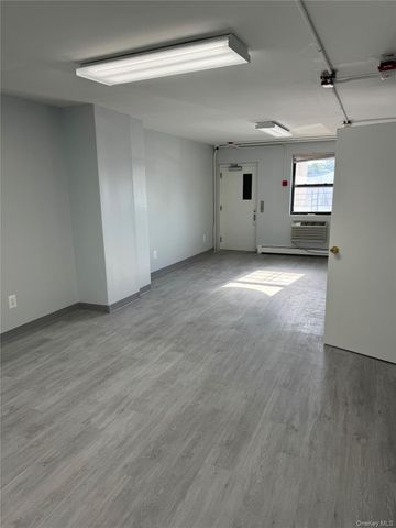 8866 Myrtle Avenue, Glendale, NY 11385