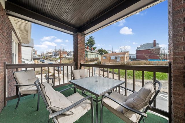 668 Southern Avenue, Mt Washington, PA 15211