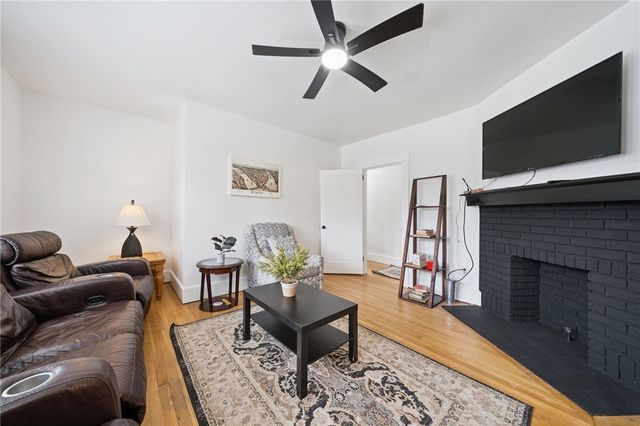 668 Southern Avenue, Mt Washington, PA 15211