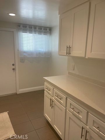 2023 Lovila Lane, Altadena, CA 91001