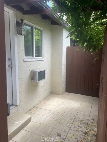 2023 Lovila Lane, Altadena, CA 91001