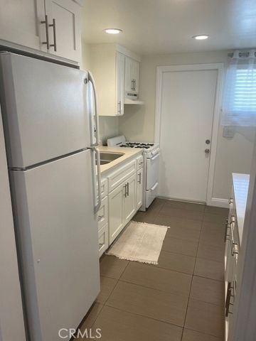 2023 Lovila Lane, Altadena, CA 91001