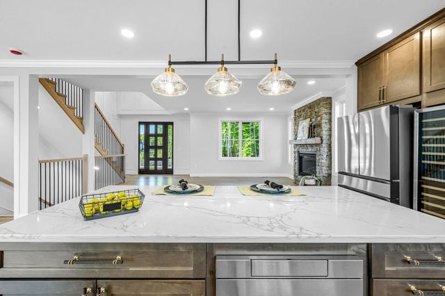 14 Balsam Hill Rd, Ludlow, MA 01056
