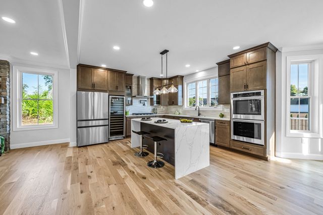 14 Balsam Hill Rd, Ludlow, MA 01056
