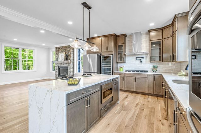 14 Balsam Hill Rd, Ludlow, MA 01056