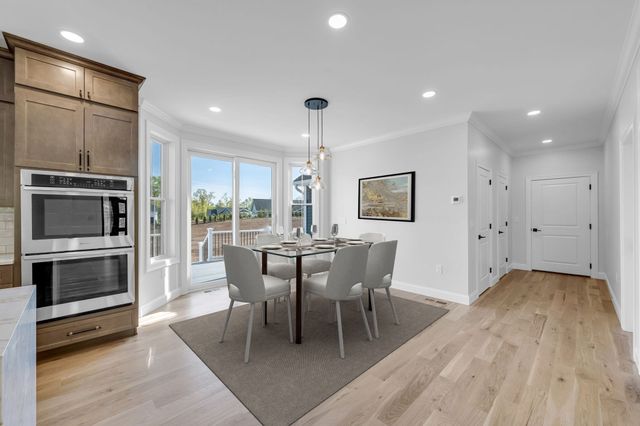 14 Balsam Hill Rd, Ludlow, MA 01056