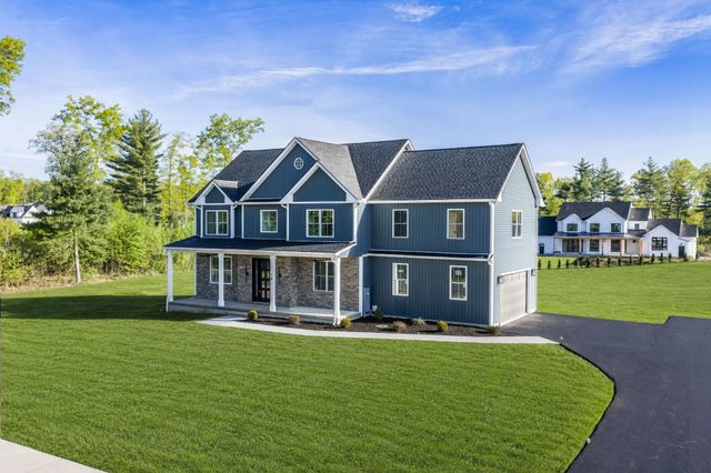 14 Balsam Hill Rd, Ludlow, MA 01056
