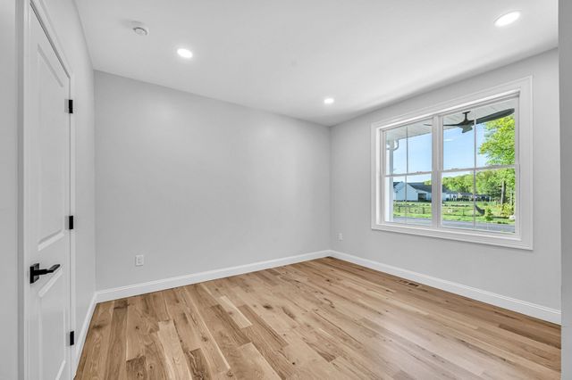 14 Balsam Hill Rd, Ludlow, MA 01056
