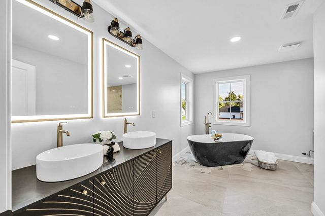 14 Balsam Hill Rd, Ludlow, MA 01056