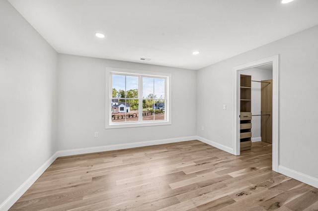 14 Balsam Hill Rd, Ludlow, MA 01056