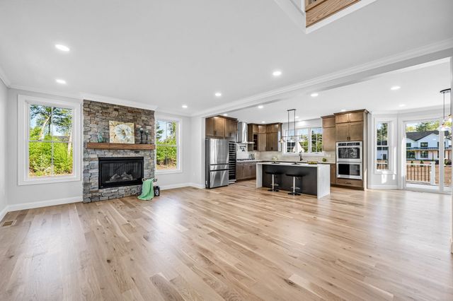 14 Balsam Hill Rd, Ludlow, MA 01056