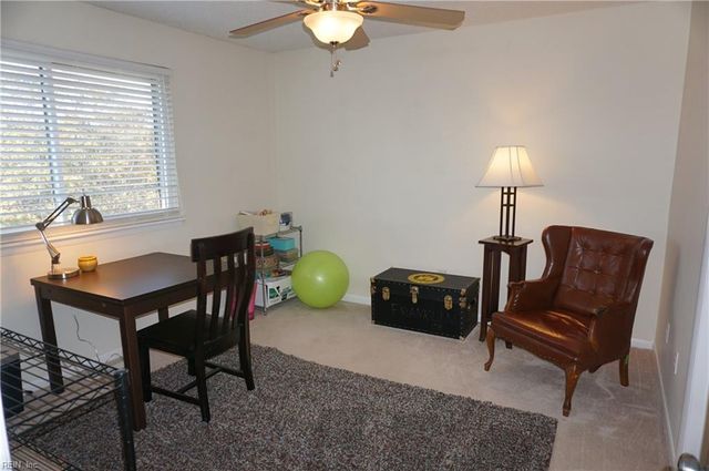 2312 Kingbird LN, Virginia Beach, VA 23455