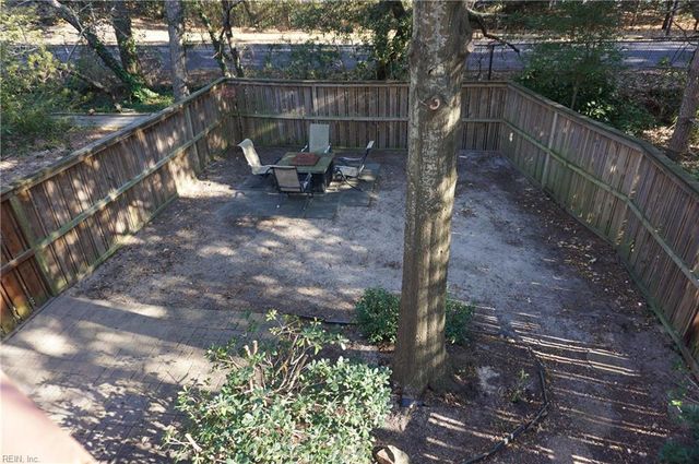 2312 Kingbird LN, Virginia Beach, VA 23455
