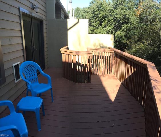 2312 Kingbird LN, Virginia Beach, VA 23455