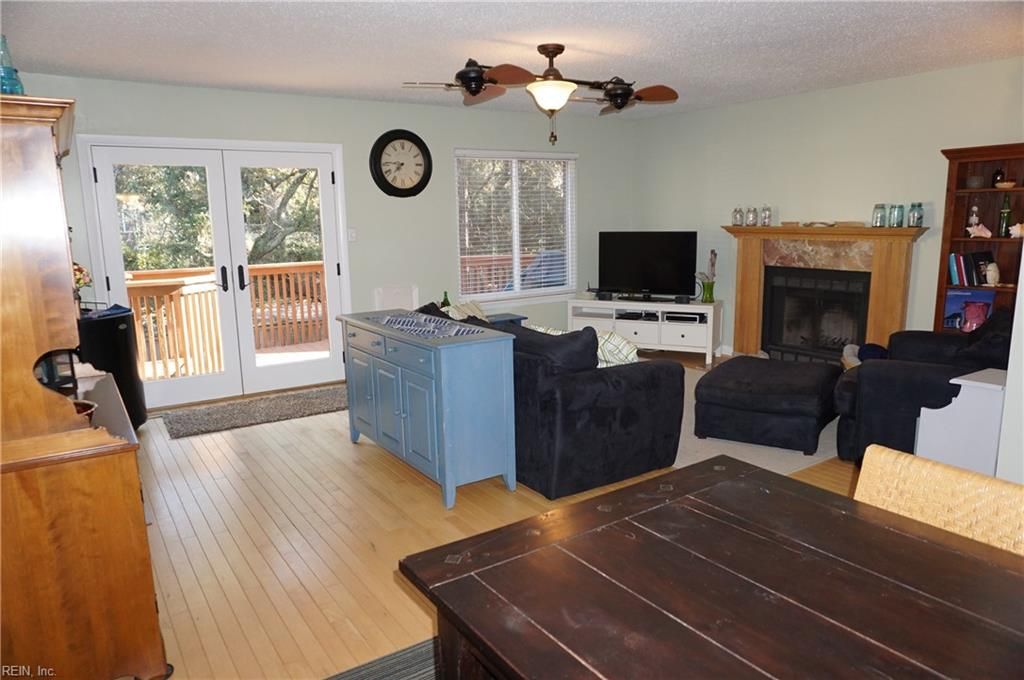 2312 Kingbird LN, Virginia Beach, VA 23455