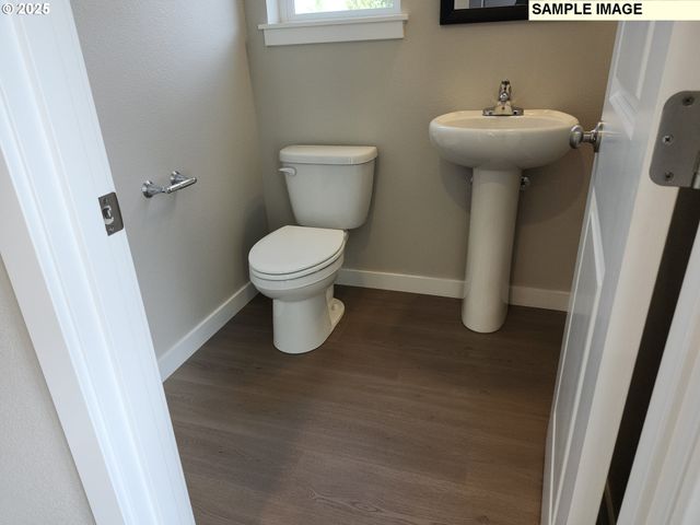 792 Magnolia Ave 51, Woodburn, OR 97071