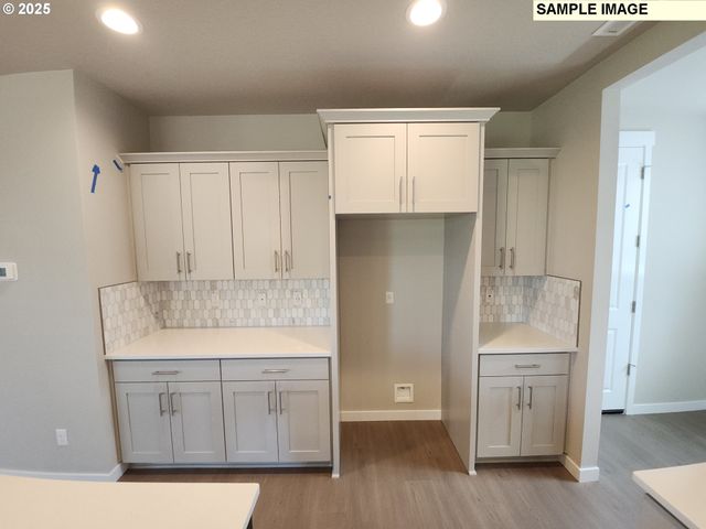 792 Magnolia Ave 51, Woodburn, OR 97071