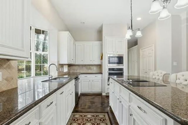 108 Inverness Drive, Conroe, TX 77356