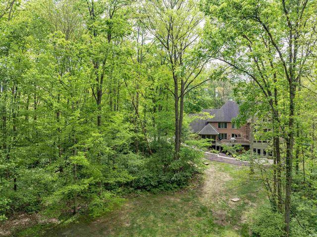 7811 Glacier Creek Dr 92 Drive, Roanoke, IN 46783