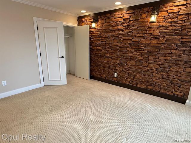 1001 W Jefferson Avenue 300 9-D, Detroit, MI 48226