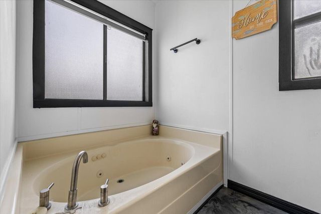 633 E Archwood UNIT 86, Eagle Point, OR 97524