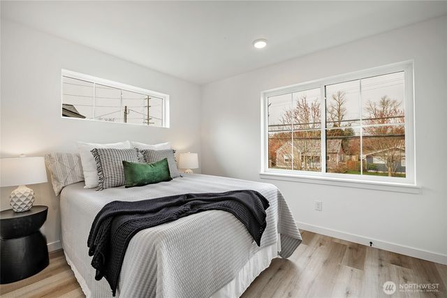 212 E Grover Street, Lynden, WA 98264