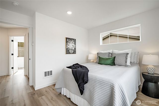 212 E Grover Street, Lynden, WA 98264
