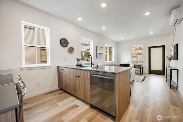 212 E Grover Street, Lynden, WA 98264