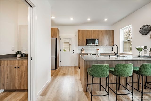 212 E Grover Street, Lynden, WA 98264
