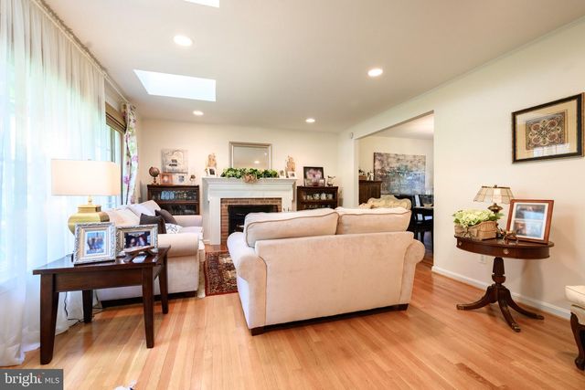 11708 MAGRUDER LN, North Bethesda, MD 20852