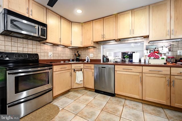11708 MAGRUDER LN, North Bethesda, MD 20852