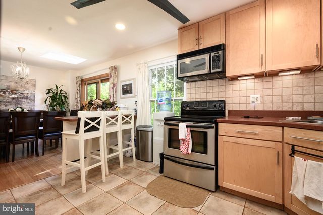 11708 MAGRUDER LN, North Bethesda, MD 20852