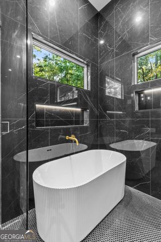 670 Loganville Highway, Winder, GA 30680