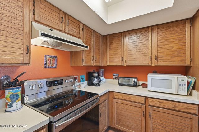 10117 E Arizmo Street, Tucson, AZ 85748