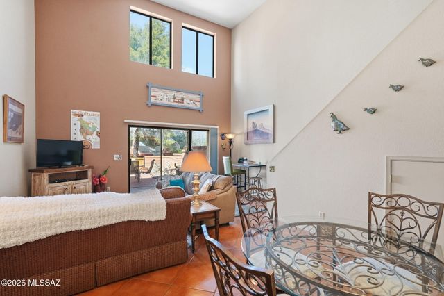 10117 E Arizmo Street, Tucson, AZ 85748