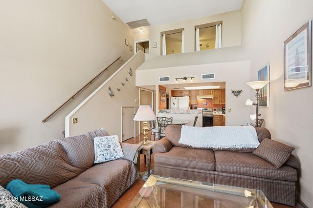 10117 E Arizmo Street, Tucson, AZ 85748