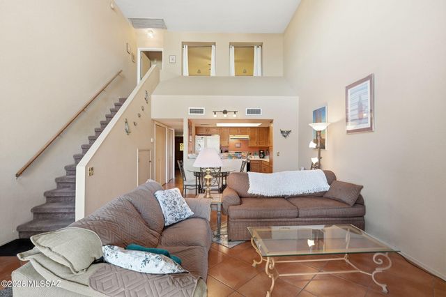 10117 E Arizmo Street, Tucson, AZ 85748