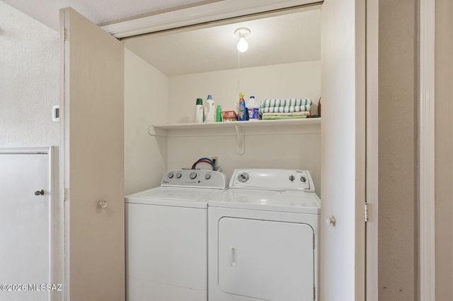 10117 E Arizmo Street, Tucson, AZ 85748