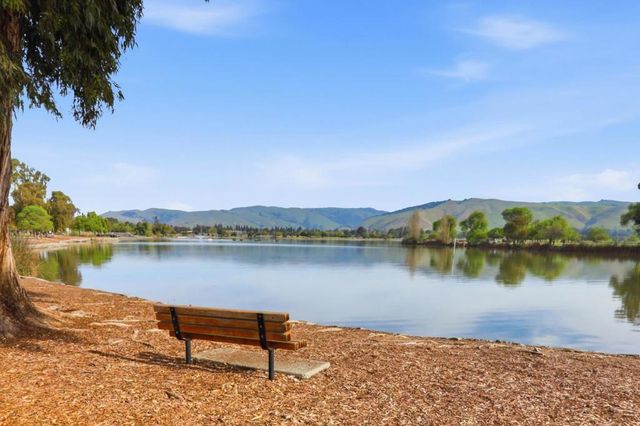 1007 Vardin Terrace, Fremont, CA 94536