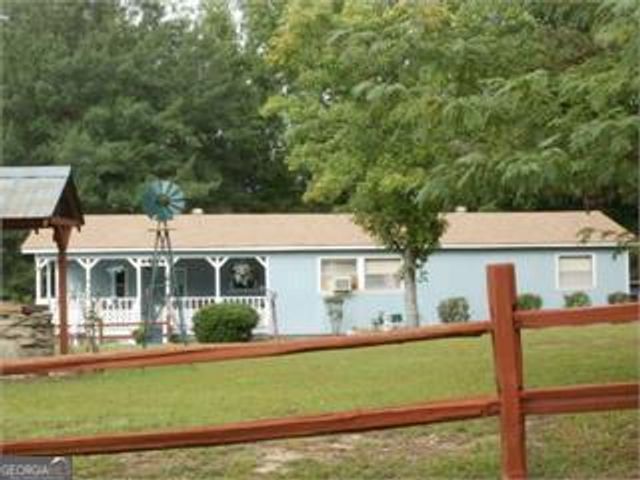 83 Ivey Road, Whitesburg, GA 30185