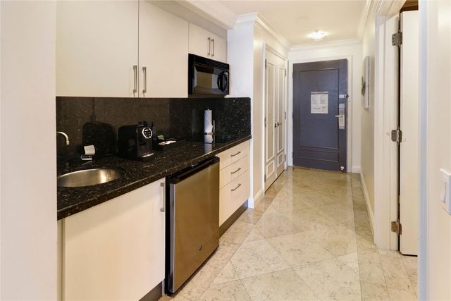 601 N Ft Lauderdale Bch Boulevard 906, Fort Lauderdale, FL 33304